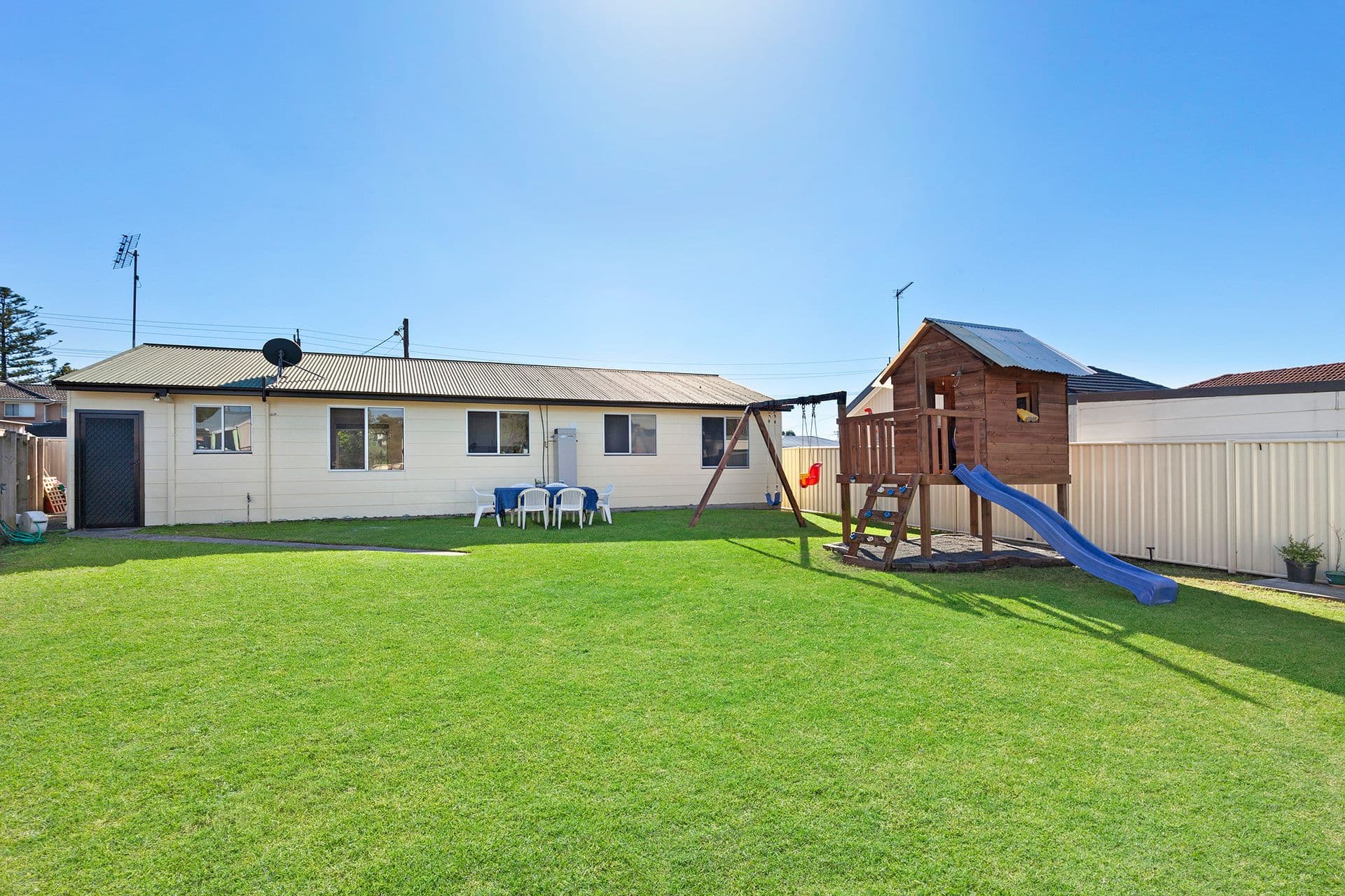 27 Waples Road, Unanderra NSW 2526, Unanderra - Image 1