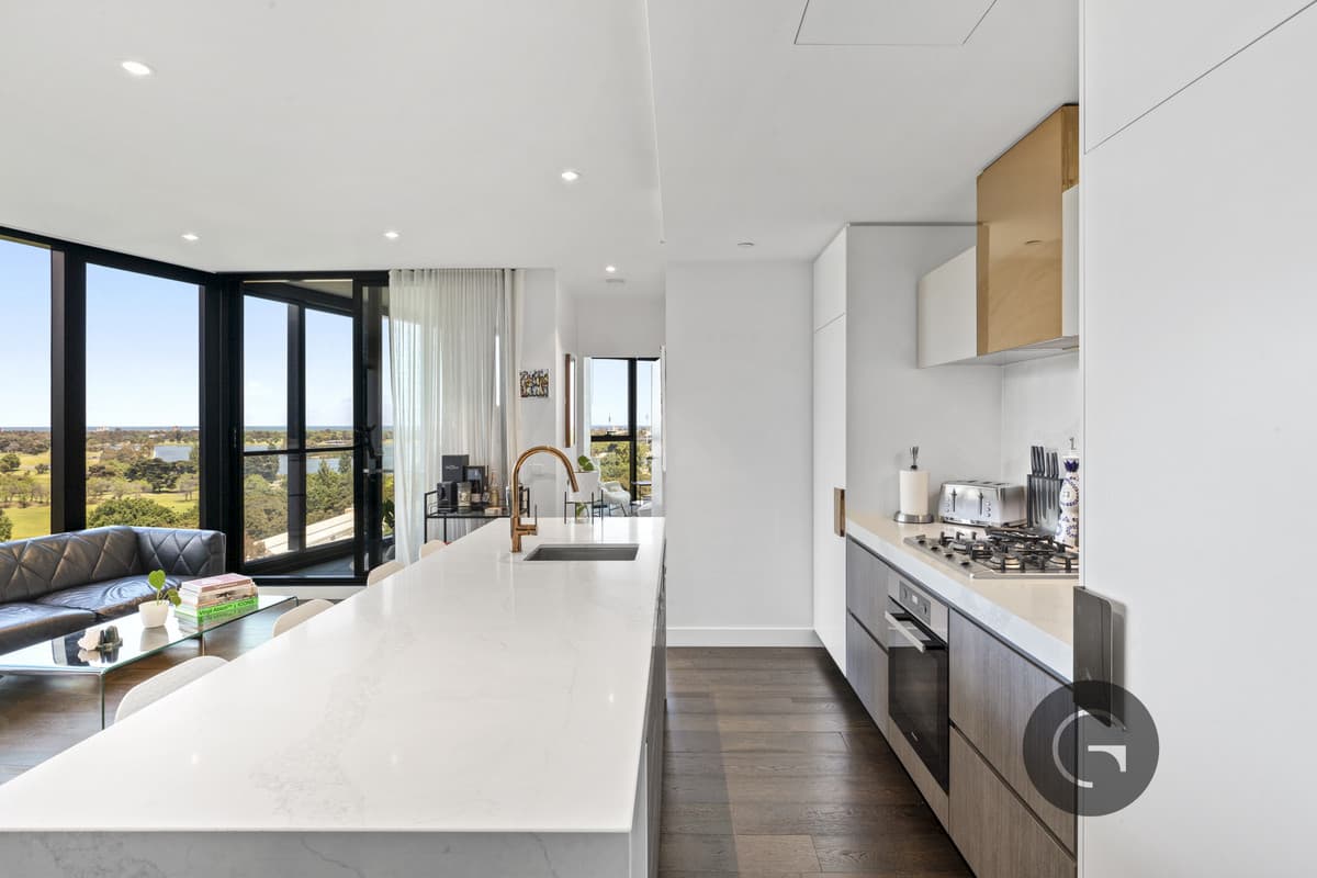 1006/8 Bowen Crescent, Melbourne, Melbourne - Thumbnail 5