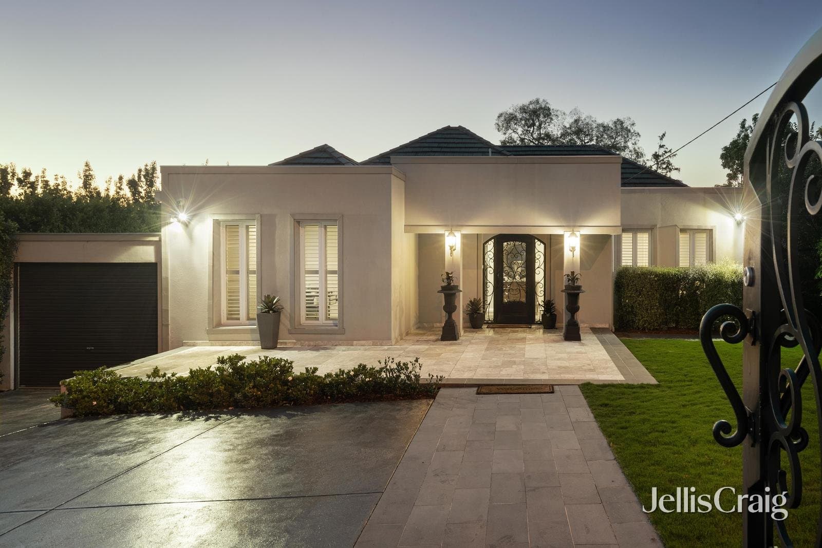 31 Burke Road North, Ivanhoe East, Ivanhoe East - Thumbnail 2