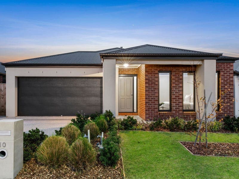 10 Jindabyne Street,ARMSTRONG CREEK, Armstrong Creek - Image 1