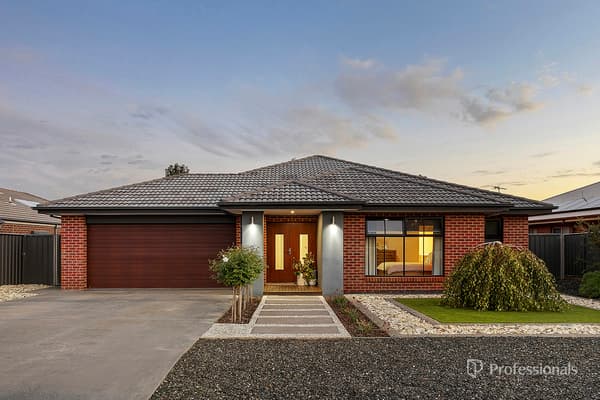 103 Field Street, Maryborough VIC 3465, Maryborough - Image 1