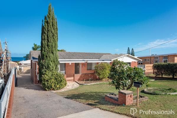 7 Malcolm Street, Bluff Point WA 6530, Bluff Point - Image 1