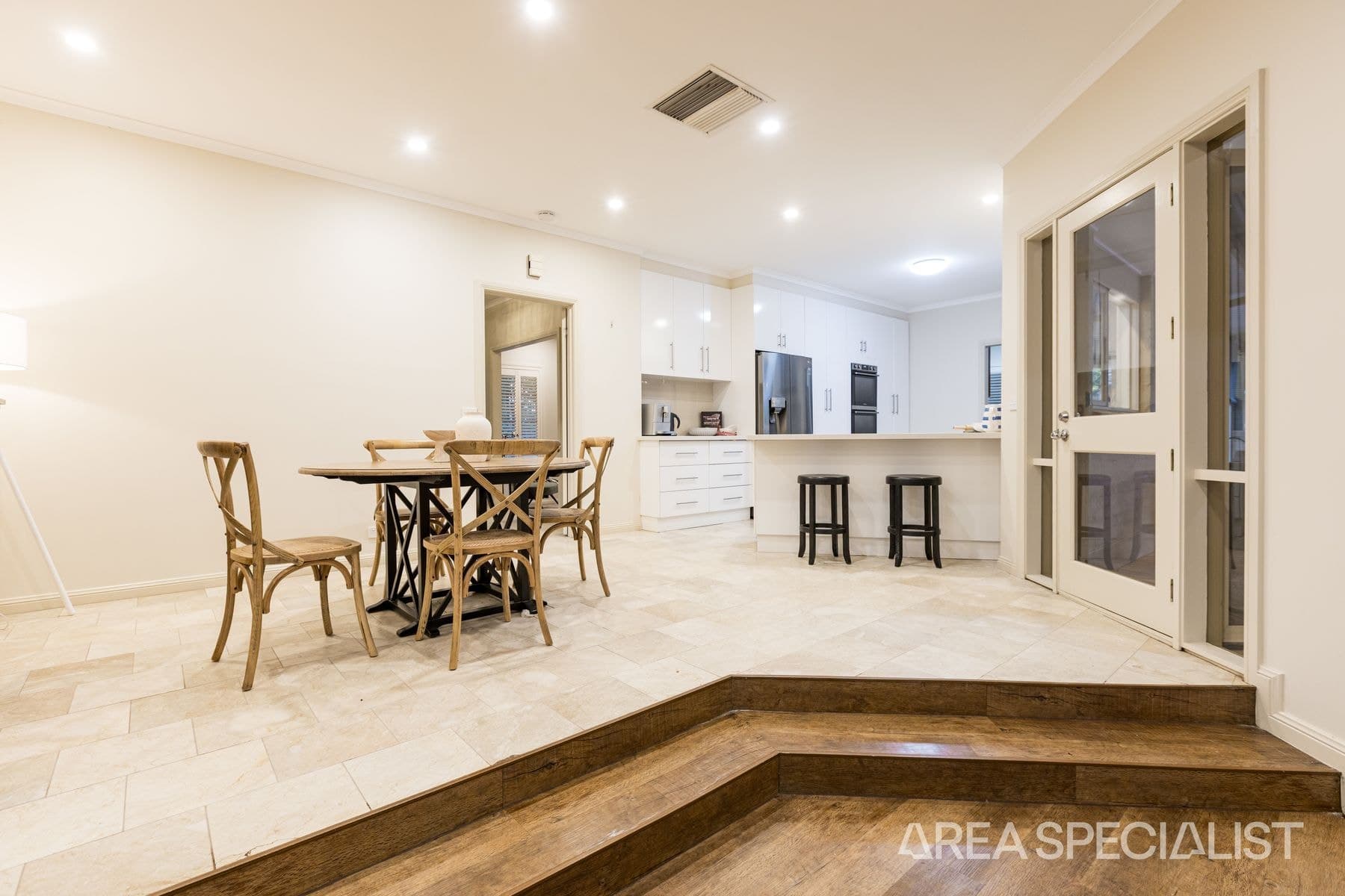 584 Koorlong Avenue, Irymple, VIC 3498, Irymple - Thumbnail 8