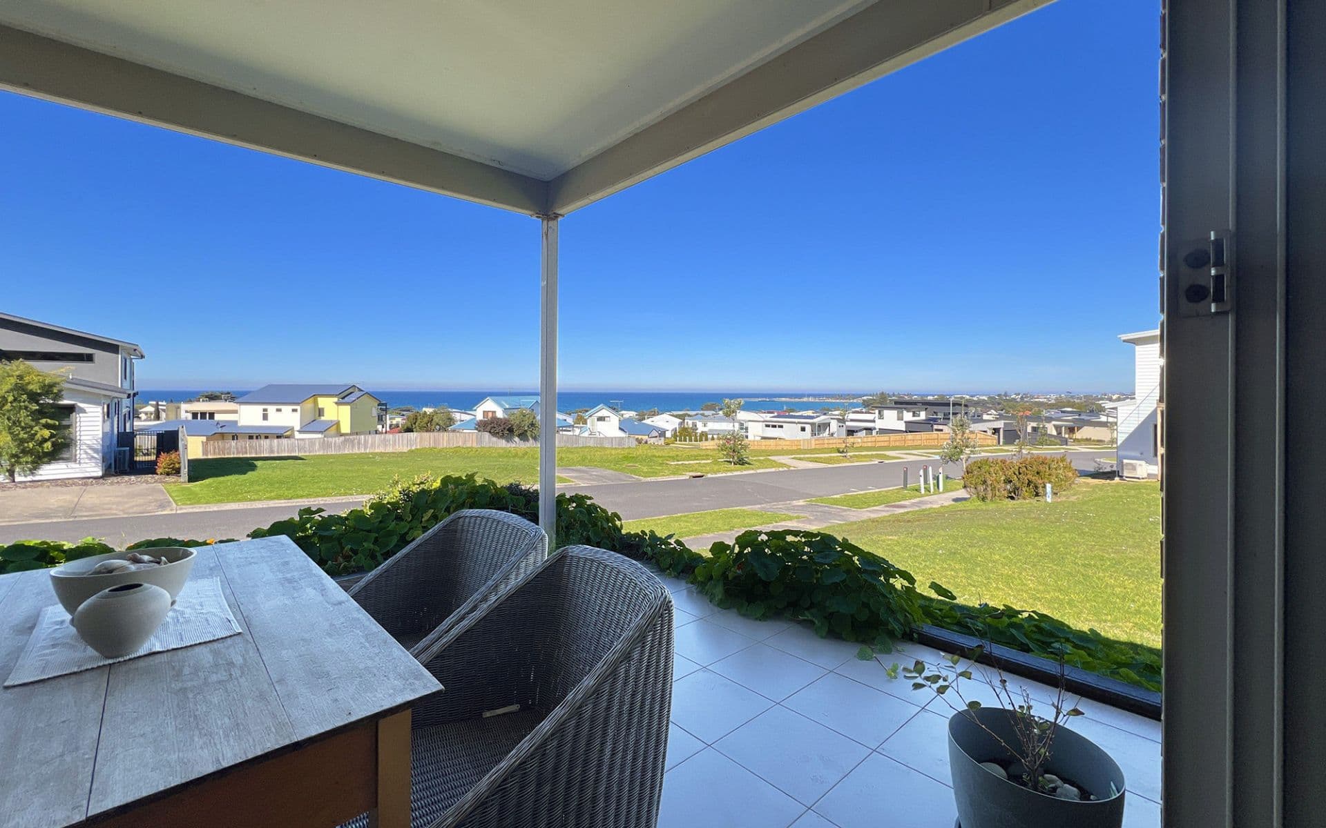 6 Overview Crescent, Apollo Bay - Image 1