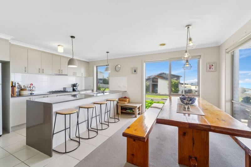 6 Overview Crescent, Apollo Bay - Thumbnail 5