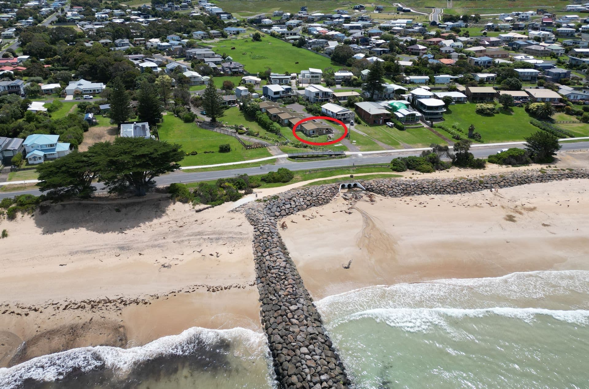 1/221 Great Ocean Road, Apollo Bay - Image 1
