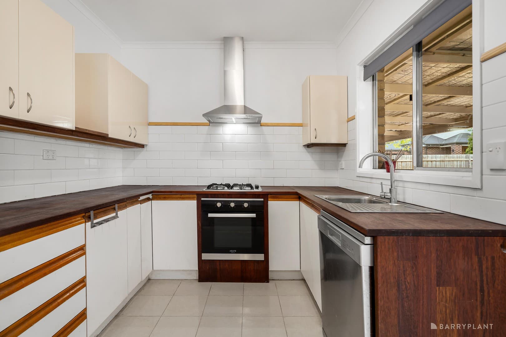49 Blazey Road, Croydon South, VIC 3136, Croydon South - Thumbnail 3