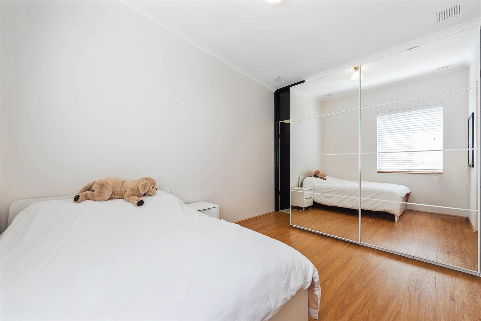 46 / 32 Cambridge Street WEST LEEDERVILLE WA 6007, West Leederville - Thumbnail 4