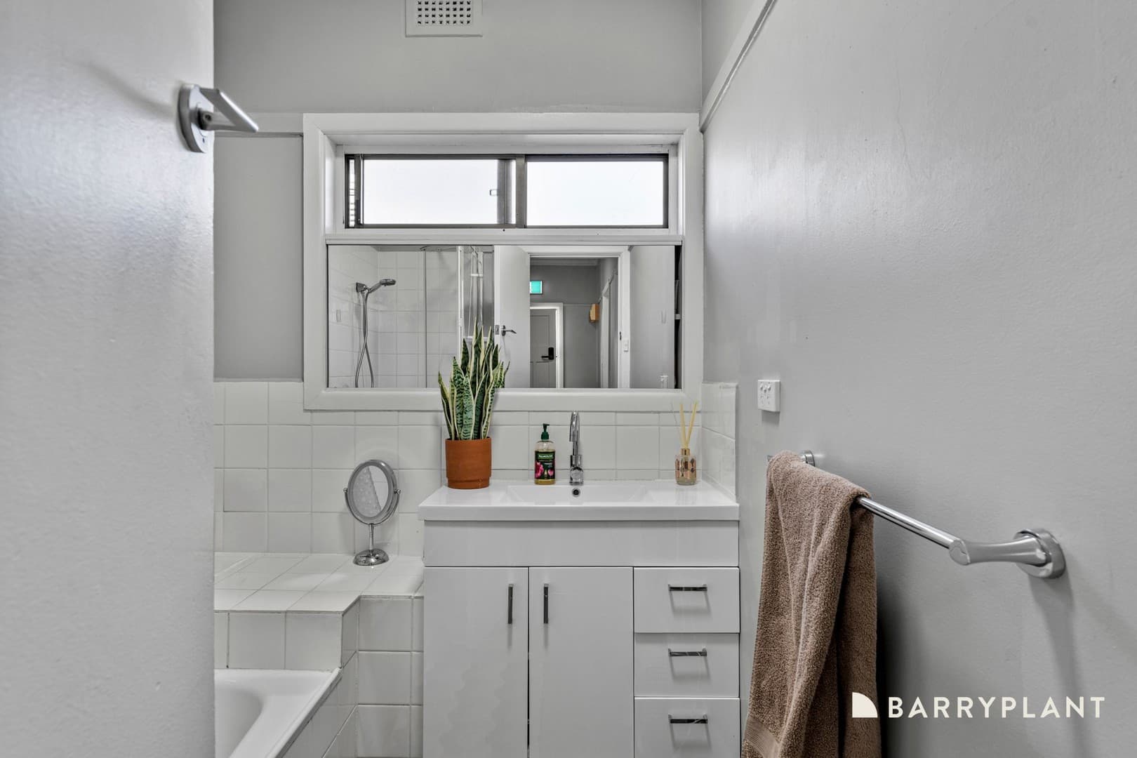 11 Moama Street, Braybrook, VIC 3019, Braybrook - Thumbnail 7