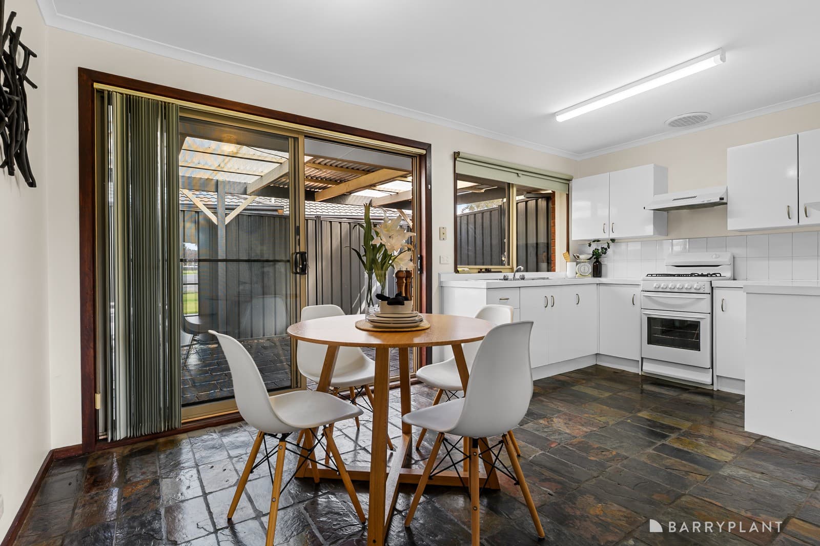 7 Wilong Close, Kurunjang, VIC 3337, Kurunjang - Thumbnail 5
