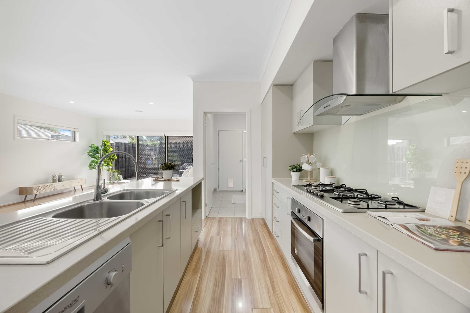 21 Admiralty Lane, Sydenham, VIC 3037, Sydenham - Thumbnail 4