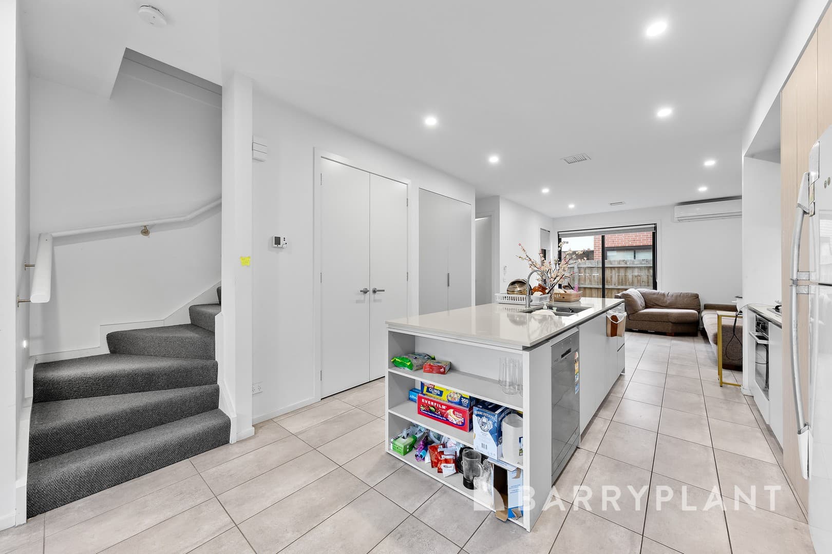 7 Oakden Crescent, St Albans, VIC 3021, St Albans - Thumbnail 3