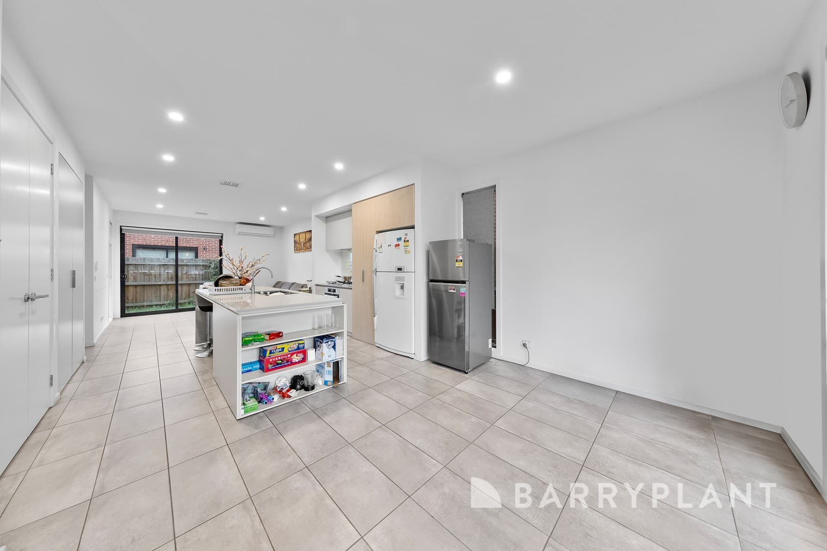 7 Oakden Crescent, St Albans, VIC 3021, St Albans - Thumbnail 4
