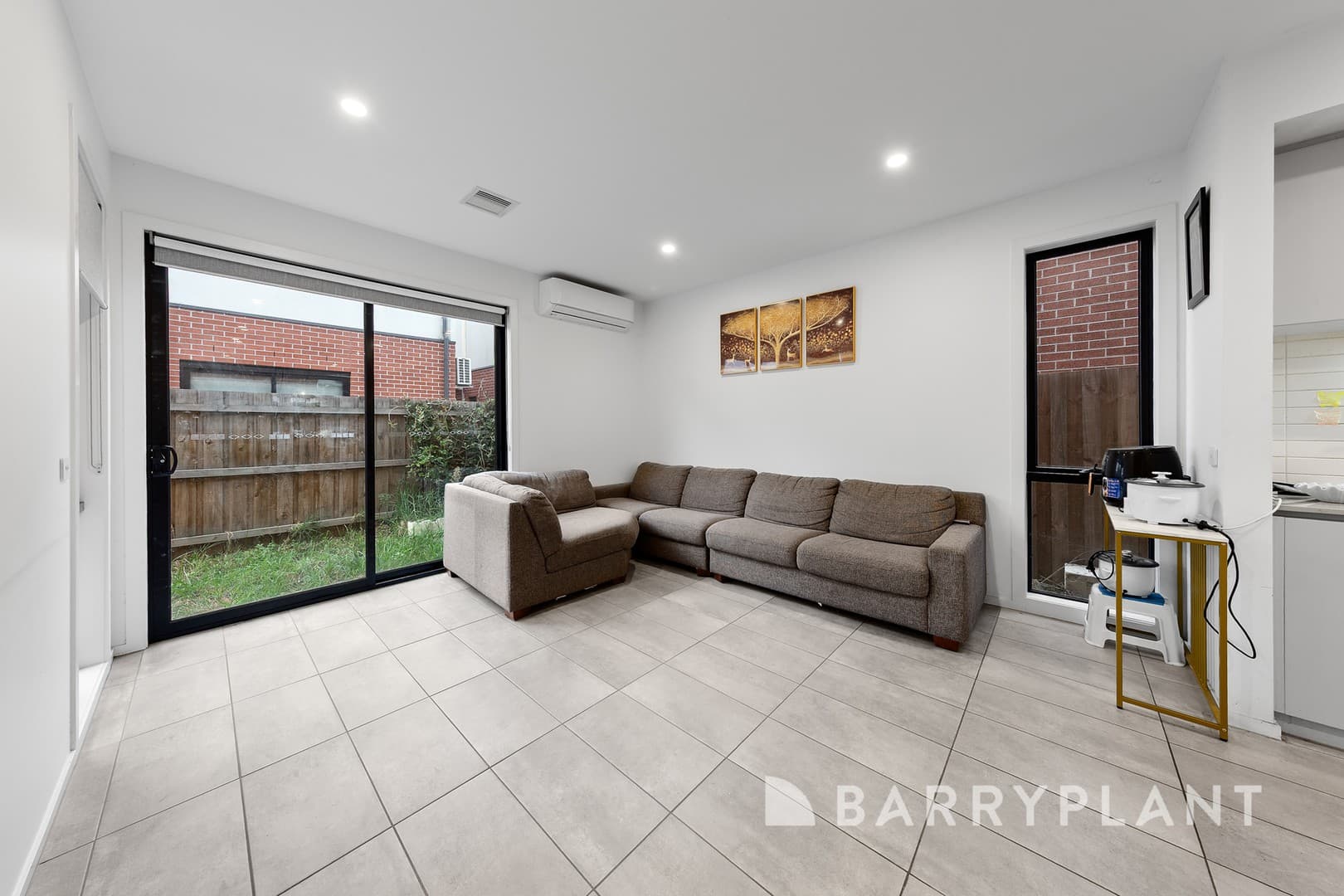 7 Oakden Crescent, St Albans, VIC 3021, St Albans - Thumbnail 5