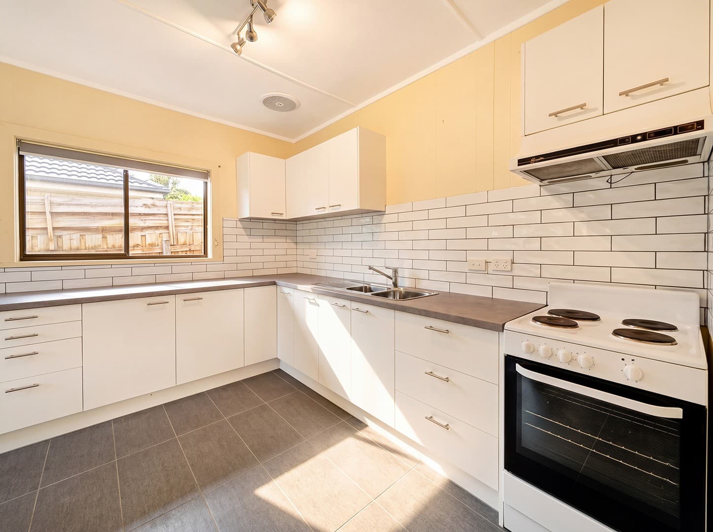3 Joy Street, Frankston, VIC 3199, Frankston - Thumbnail 4