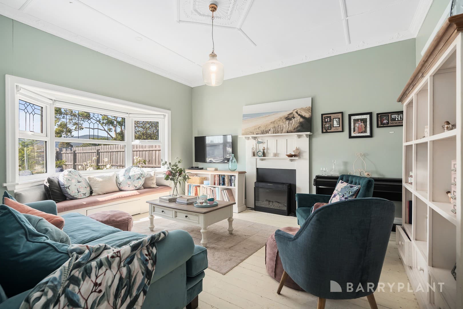 42 Scoresby Road, Bayswater, VIC 3153, Bayswater - Thumbnail 2