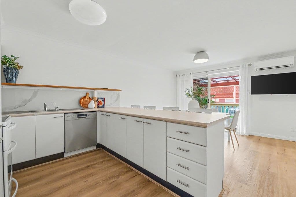 2/18 Pacific Street, Wamberal - Thumbnail 6