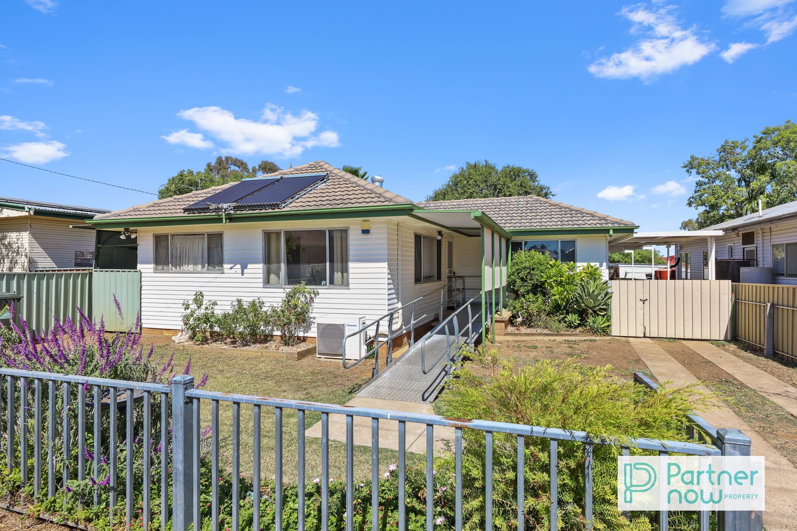 14 Southview Street, TAMWORTH NSW 2340, Tamworth - Image 1