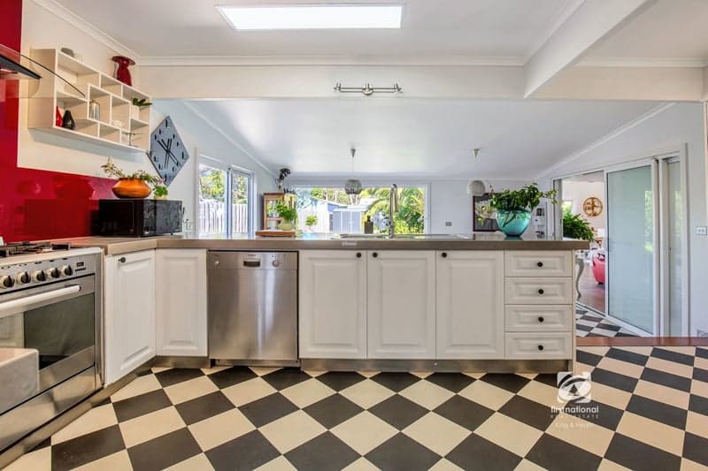 21 Fourth Avenue, Raymond Island, VIC 3880, Raymond Island - Thumbnail 4