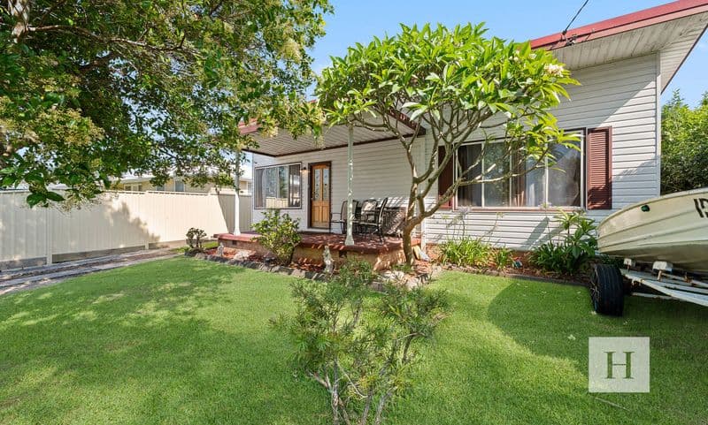 39 Dunvegan Street, Mannering Park, NSW 2259, Mannering Park - Thumbnail 2