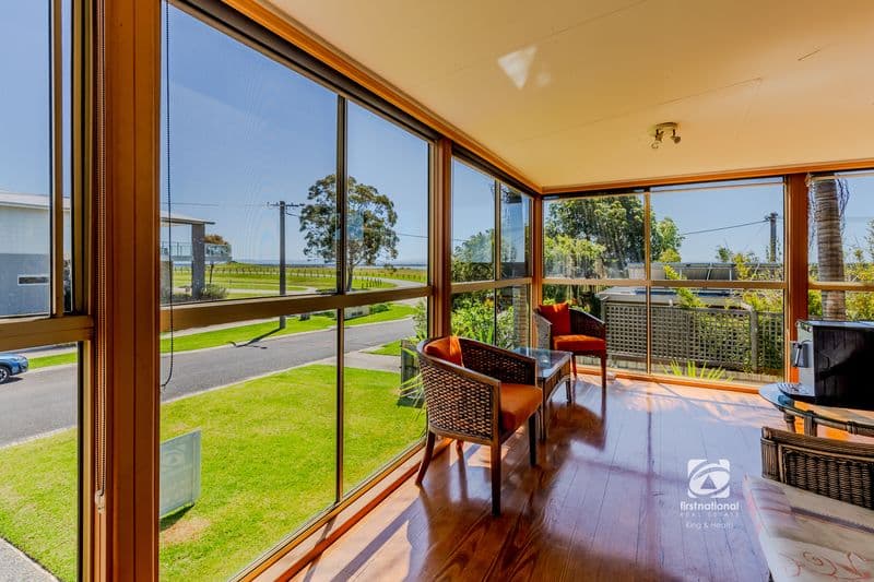 18 Government Road, Paynesville, VIC 3880, Paynesville - Thumbnail 2
