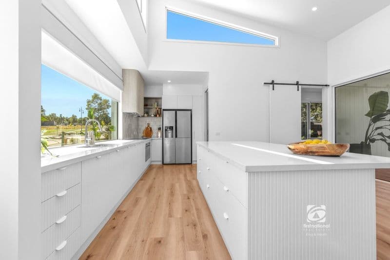 1 Plateau Avenue, Metung, VIC 3904, Metung - Thumbnail 2