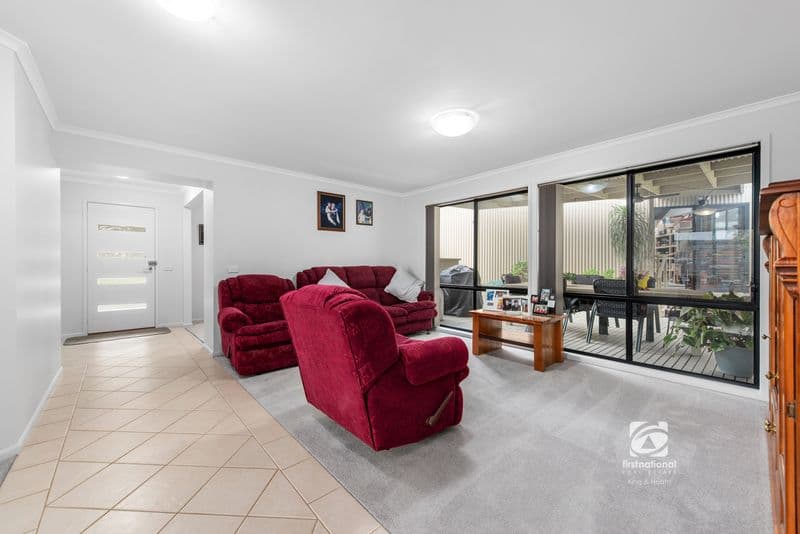 64 Robin Street, Lakes Entrance, VIC 3909, Lakes Entrance - Thumbnail 8