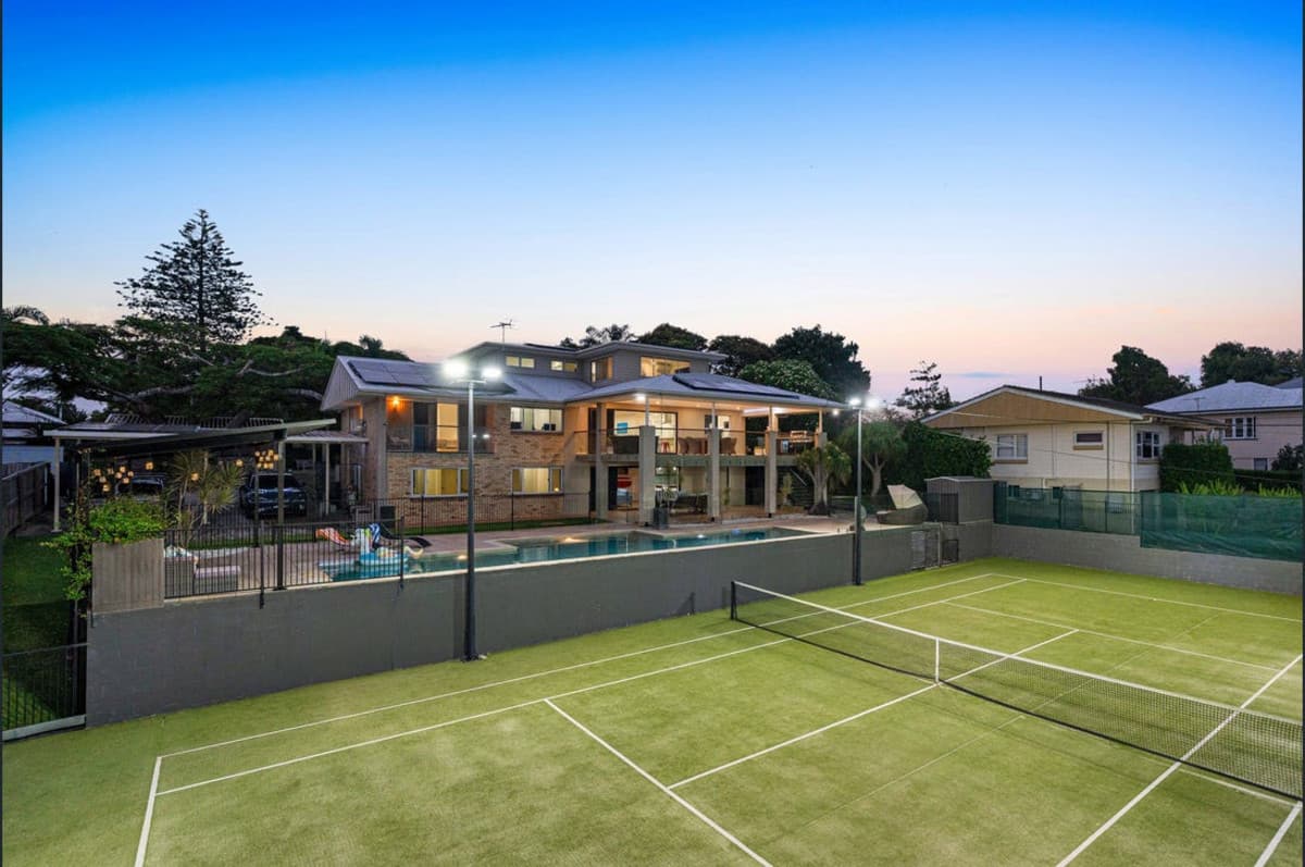 116 Manly Road, Manly West - Thumbnail 2