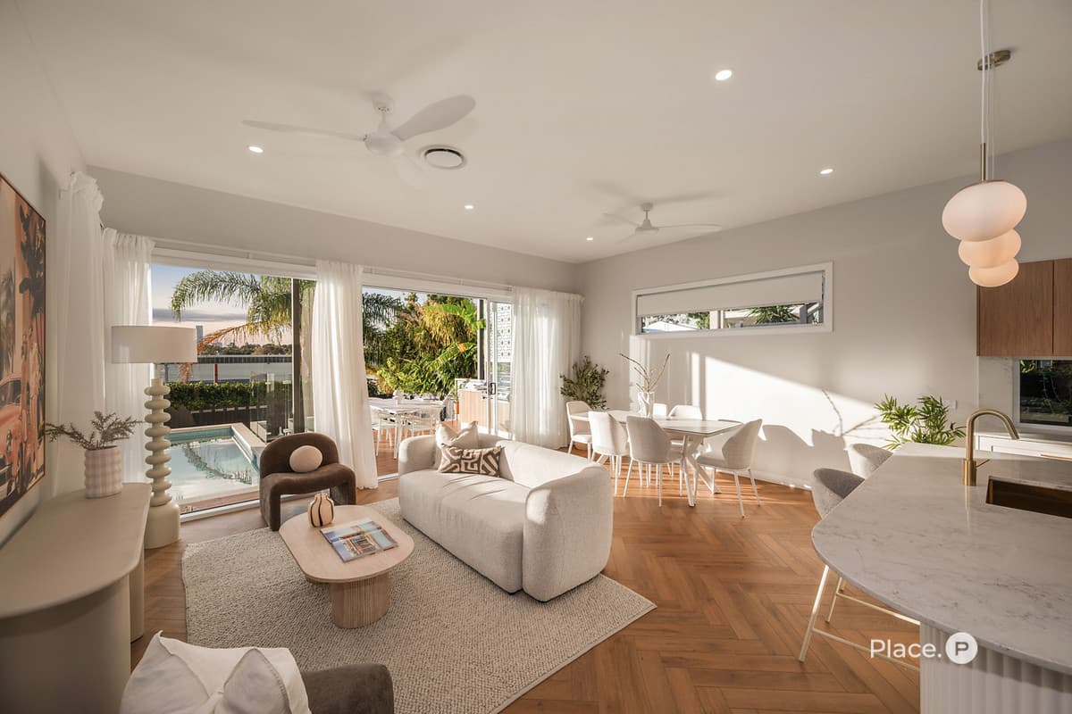 44 Ninth Avenue, Coorparoo - Thumbnail 7