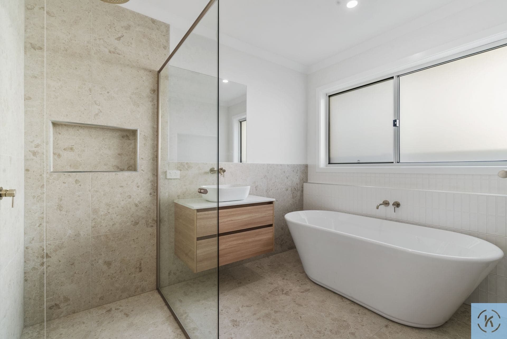 112 Bruton Street Tocumwal NSW, Tocumwal - Thumbnail 8