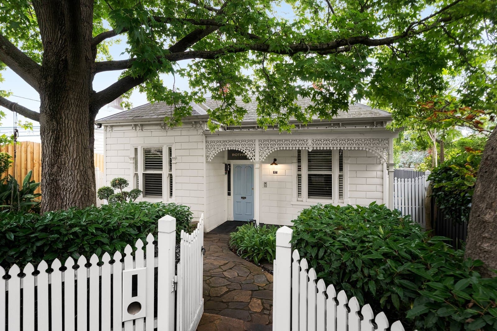 37 Moorhouse Street, Camberwell - Image 1