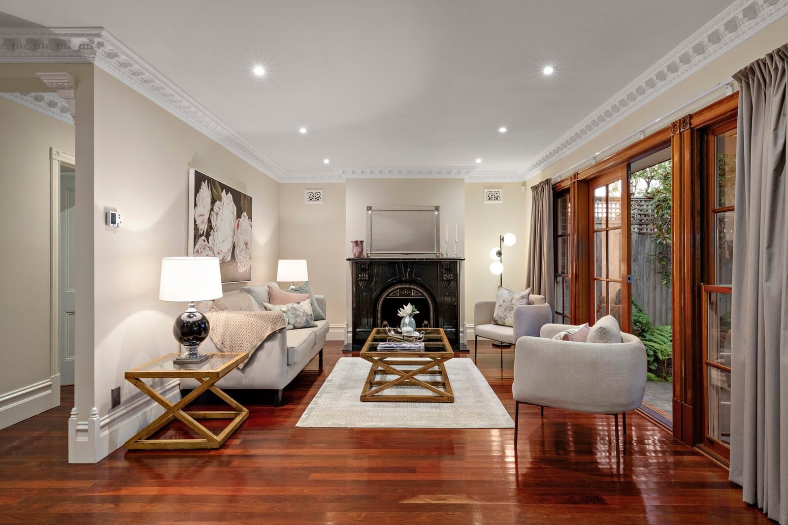 2/1 Gatis Street, Glen Iris - Thumbnail 2