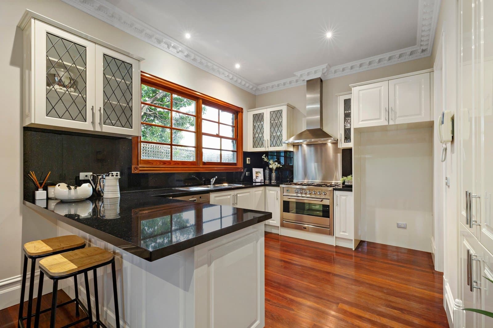 2/1 Gatis Street, Glen Iris - Thumbnail 3
