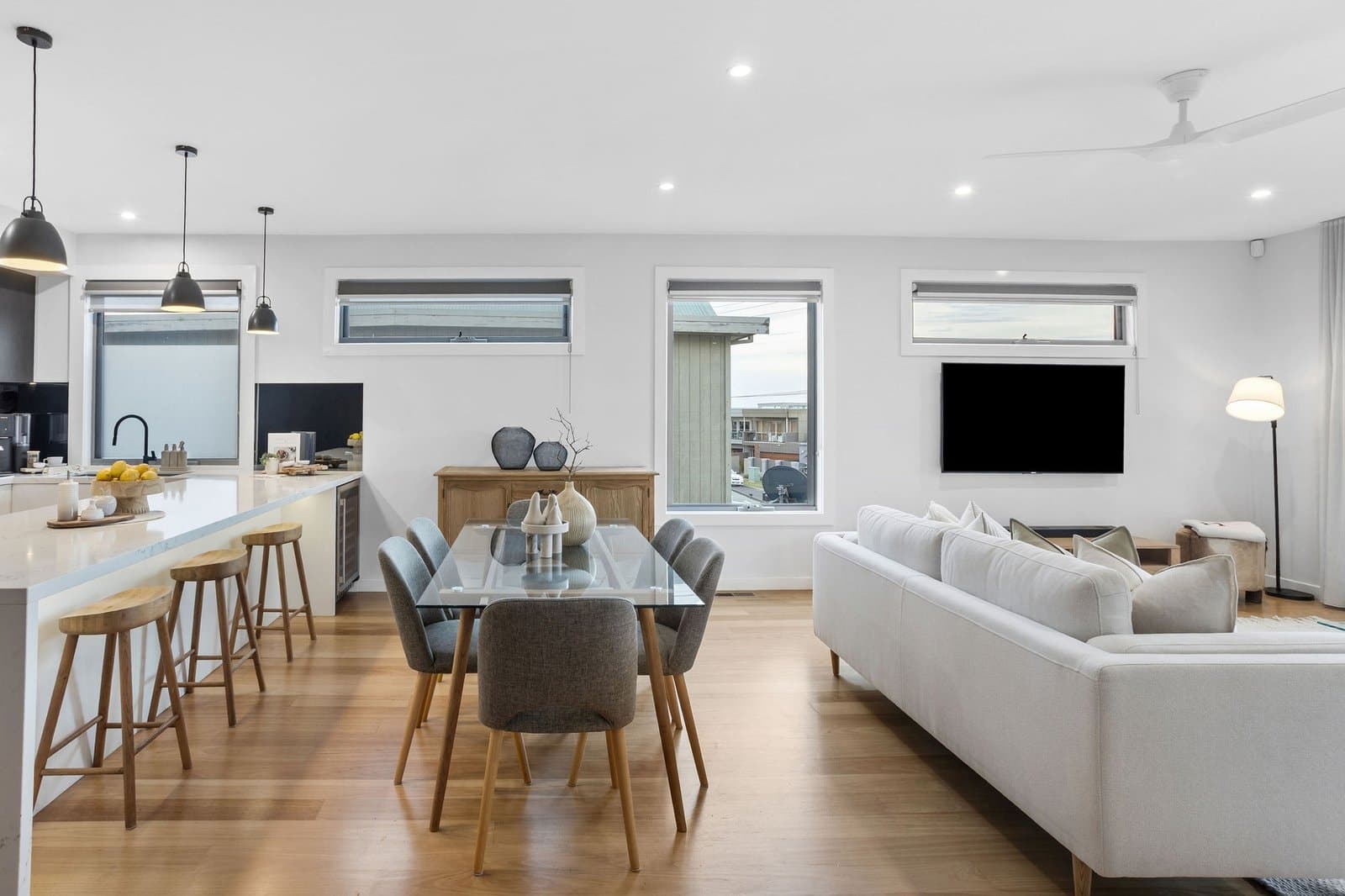 9 Strachans Road, Mornington - Thumbnail 5