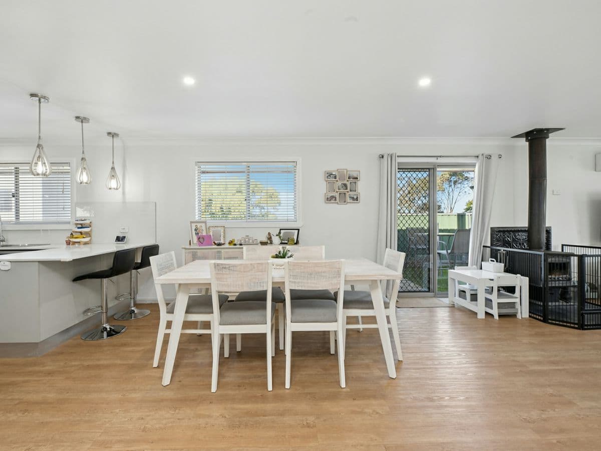 19 Castle Street, MOLONG, Molong - Thumbnail 2