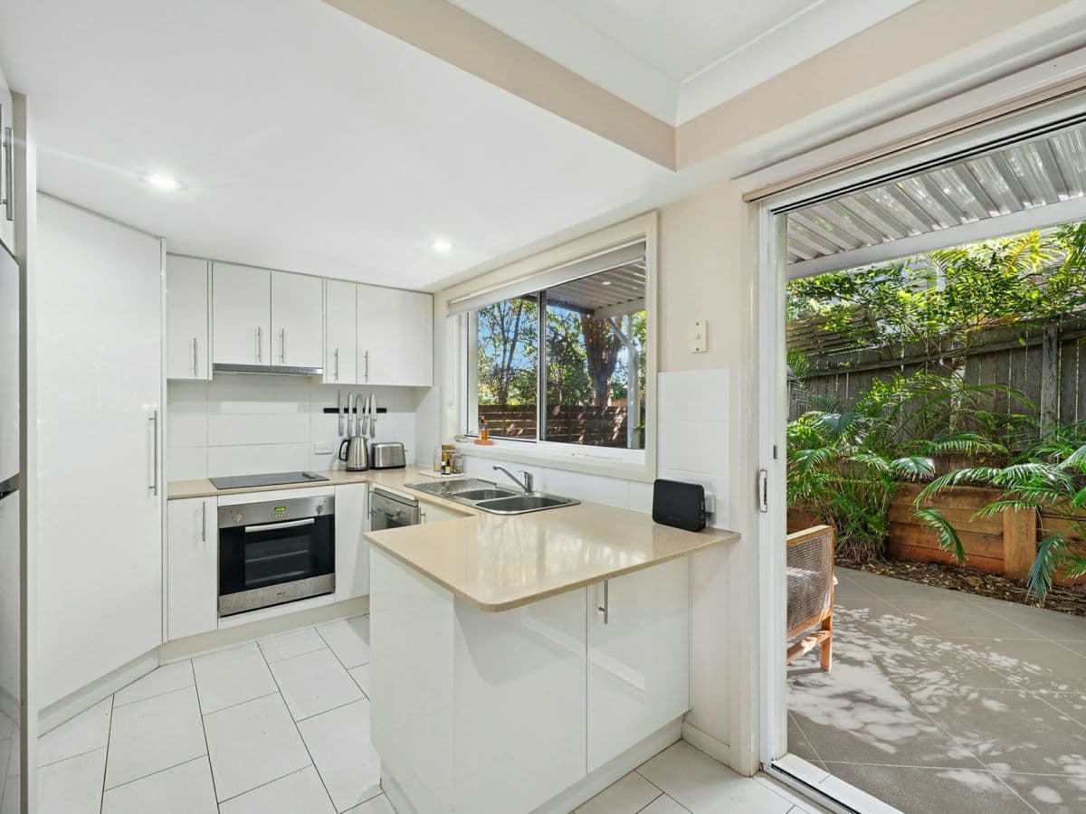 2/129 Pacific Drive, PORT MACQUARIE, Port Macquarie - Thumbnail 5