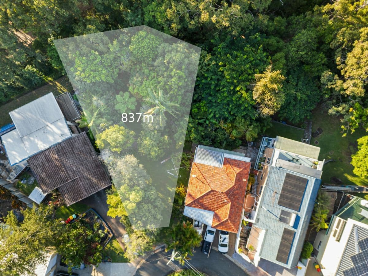 89 Crest Drive, CURRUMBIN, Currumbin - Thumbnail 2