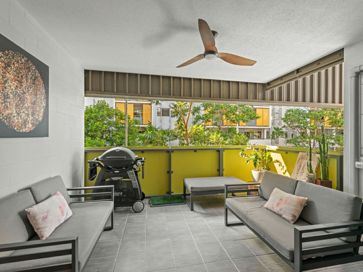 204/28 Masters Street, NEWSTEAD, Newstead - Thumbnail 2