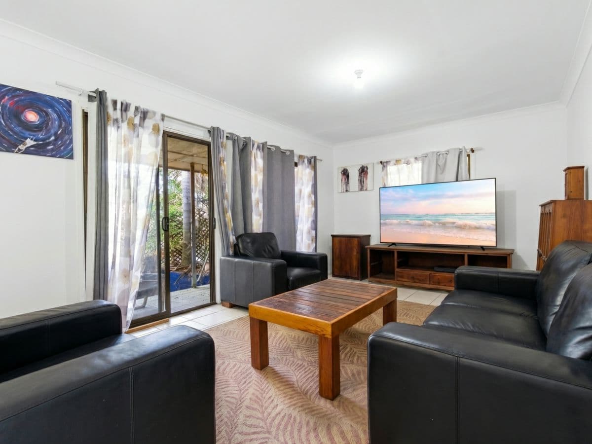 12 Wanda Road, UPPER MOUNT GRAVATT, Upper Mount Gravatt - Thumbnail 6