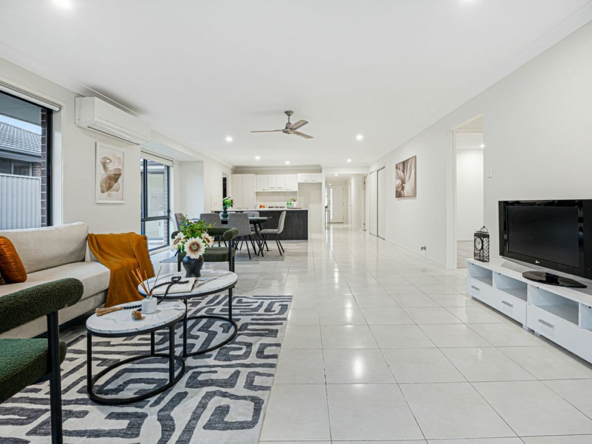 3 Adina Street, JORDAN SPRINGS, Jordan Springs - Thumbnail 3
