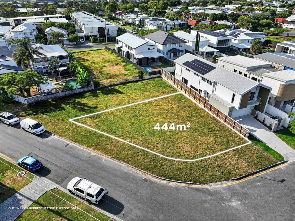 7 Golden Square, HENDRA, Hendra - Image 1
