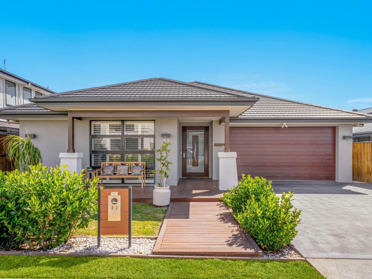 23 Lantern Street (Gables), BOX HILL, Box Hill - Thumbnail 2