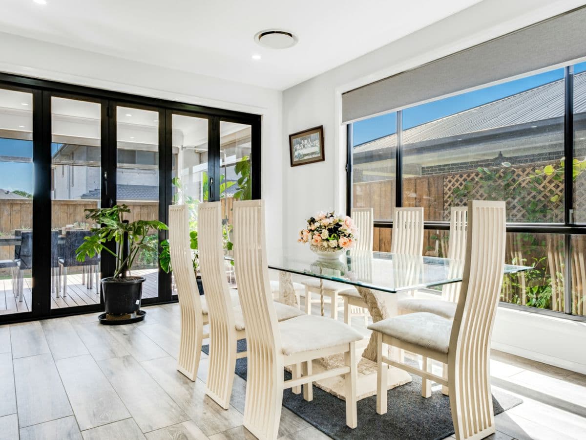 23 Lantern Street (Gables), BOX HILL, Box Hill - Thumbnail 5
