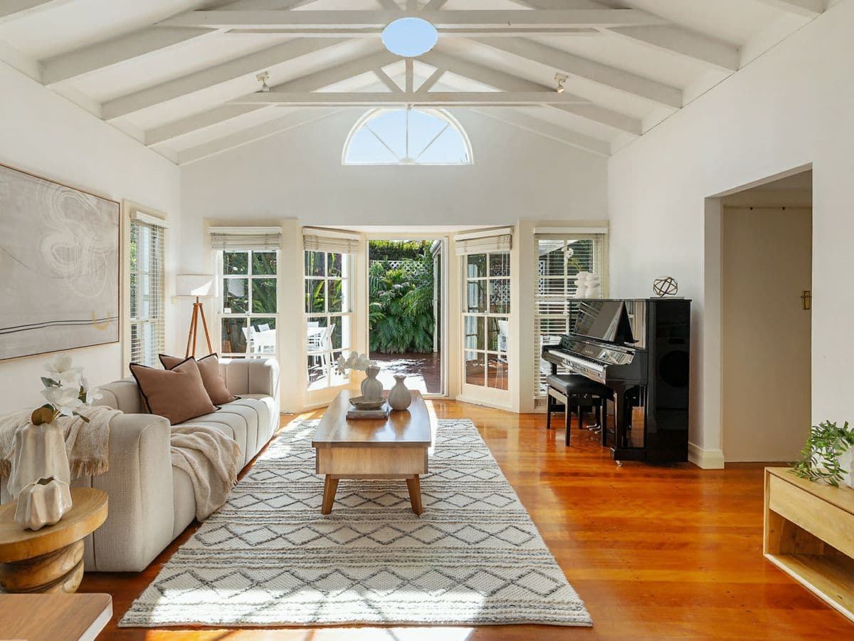 7 Wyvern Avenue, ROSEVILLE, Roseville - Thumbnail 2