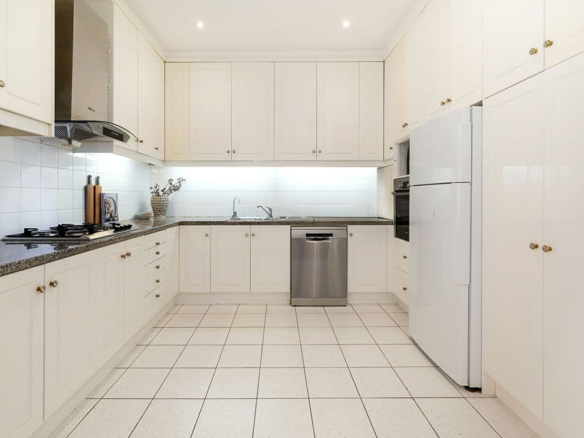 7 Wyvern Avenue, ROSEVILLE, Roseville - Thumbnail 4