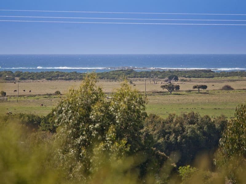 120 Montrose Avenue APOLLO BAY VIC, Apollo Bay - Thumbnail 2