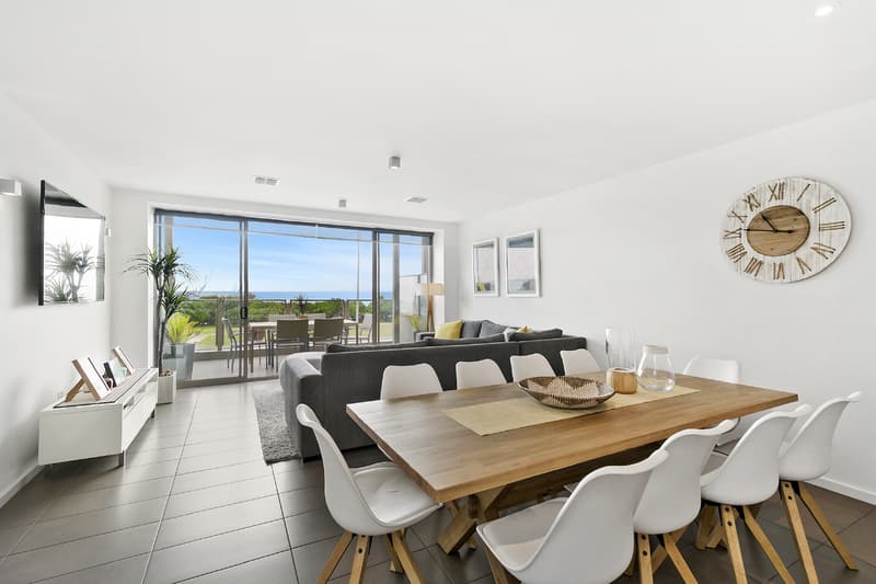 2/118 Mountjoy Parade, Lorne, VIC, Lorne - Thumbnail 2