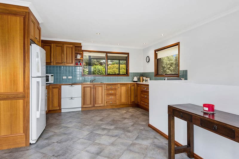 4 Mitchell Court, Marengo, VIC, Marengo - Thumbnail 6