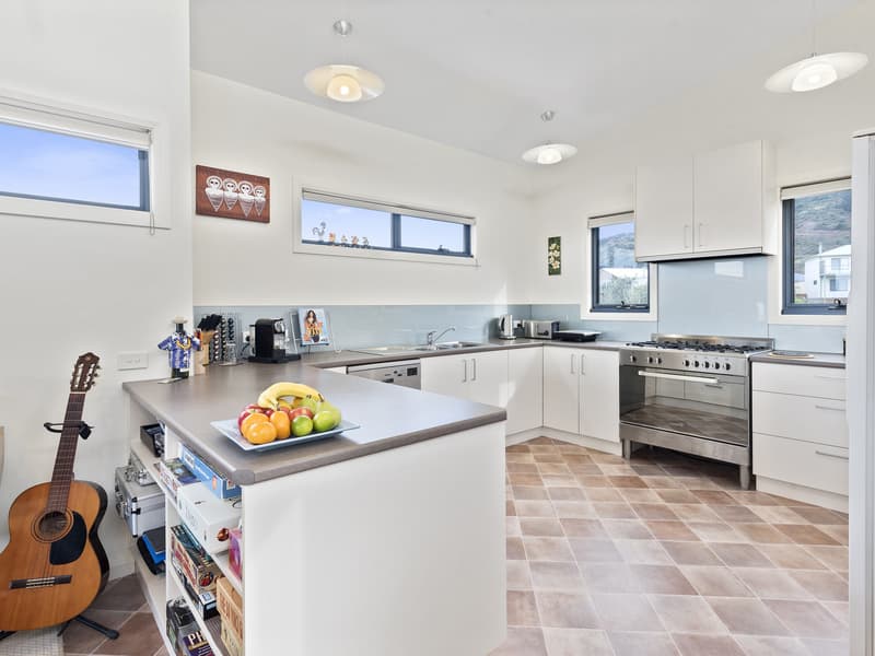 20 Campbell Court APOLLO BAY VIC, Apollo Bay - Thumbnail 4