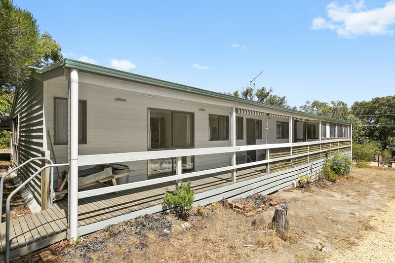 16 Hartley Street AIREYS INLET VIC, Aireys Inlet - Thumbnail 2